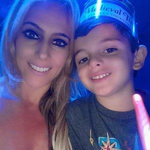 Meet your Posher, Debbie